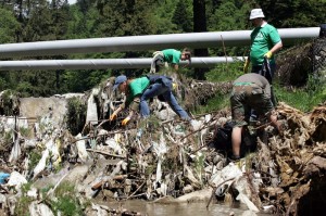 recycle_raft_race_6