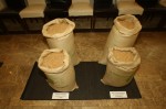 Deşeuri menajere (stânga) produse de români în 2006 şi kg de CO2 (dreapta) pe cap de locuitor pe an produse în România